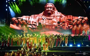 Young Audiences Inspired by the Patriotic Program 'Joyful Country' in Vietnam - image 0