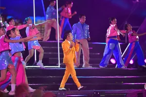 Young Audiences Inspired by the Patriotic Program 'Joyful Country' in Vietnam - image 6