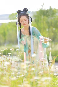 YiTuYu Art Language Vol.4672: Capturing the Graceful Presence of You Er Bai Bai - image 6