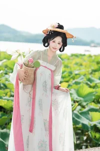 YiTuYu Art Language Vol.9685 Jiao Yi Zhi Sui Sui Portfolio - image 13