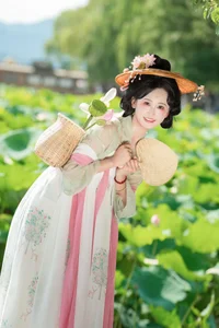 YiTuYu Art Language Vol.9685 Jiao Yi Zhi Sui Sui Portfolio - image 2