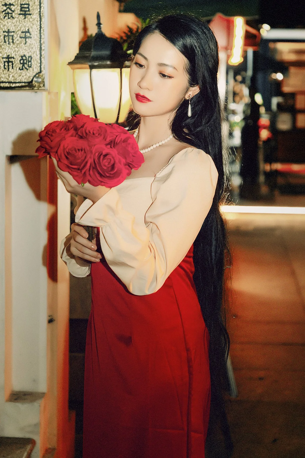 YiTuYu Art Language Vol.9832: Elegant Portraits of Li Xiao Xin