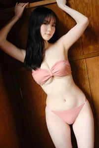 Timaki Manga Action Digital Photo Book: Showcasing the Captivating Style of the Gen Z Model - image 2