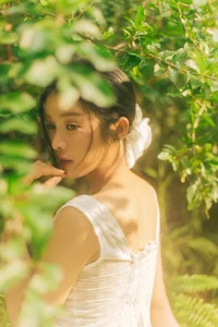 Sophisticated Elegance: Model Trinh My Duyen Showcases Radiant Beauty and High-Fashion Style in Stunning New Portrait Series - image 2