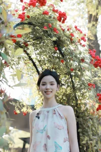 Elegant Visuals in YiTuYu Art Language Vol.7036 Xiao Meng - image 2