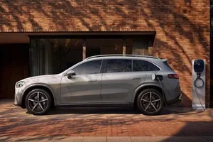 Mercedes-Benz Launches All-Electric GLC SUV with Competitive Pricing - image 9