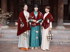 Traditional Elegance: Designer Ngoc Lan’s Ao Dai Collection Inspired by the Nine Dynastic Urns - image 1