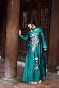 Traditional Elegance: Designer Ngoc Lan’s Ao Dai Collection Inspired by the Nine Dynastic Urns - image 2