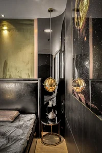 Inside the Luxury Black-Tone Apartments of Vietnamese Stars: Hoàng Thùy Linh's Massive Home - image 11