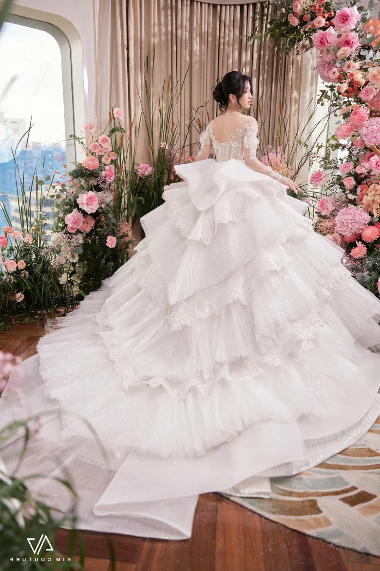 Runner-Up Phuong Nhi Transforms into a Princess for Kim Couture