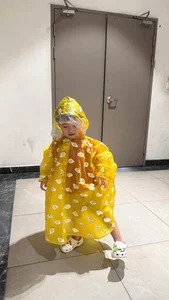 Vietnamese Celeb News: Phuong My Chi’s Dating Rumors and Quoc Truong’s Family Moments - image 39