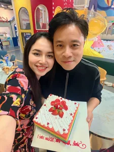 Vietnamese Celeb News: Phuong My Chi’s Dating Rumors and Quoc Truong’s Family Moments - image 24