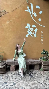 Vietnamese Celeb News: Phuong My Chi’s Dating Rumors and Quoc Truong’s Family Moments - image 18