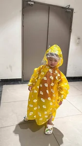 Vietnamese Celeb News: Phuong My Chi’s Dating Rumors and Quoc Truong’s Family Moments - image 0