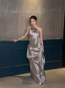 Vietnamese Celeb News: Phuong My Chi’s Dating Rumors and Quoc Truong’s Family Moments - image 2