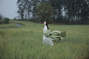 YiTuYu Art Language Vol.6794 Featuring Model Ling Zi Xi - image 24