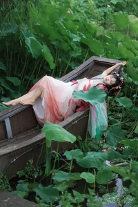 YiTuYu Art Language Vol.9578 Hua Hua 18P Artistic Portraits - image 6
