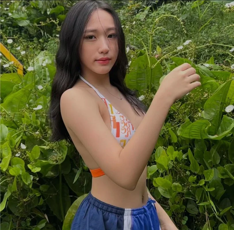 Viral Beauty: The Stunning Everyday Life of Vietnam's Star Figure Skater