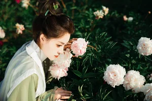 Unveiling the Sophistication of YiTuYu Art Language Vol.4607 featuring Model Yi Xuan - image 28