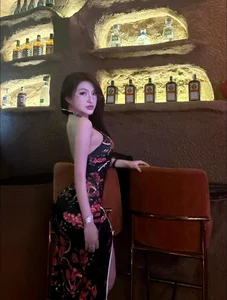 Elegant Vietnamese Ao Dai Fashion: Dong Nai Beauty Showcases Traditional Grace and Long Legs - image 2