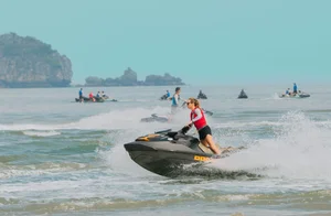 International Athletes Gather in Cat Ba for a Thrilling Extreme Sports Spectacle - image 4