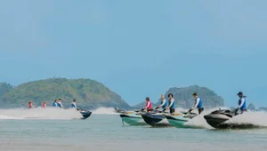 International Athletes Gather in Cat Ba for a Thrilling Extreme Sports Spectacle - image 8