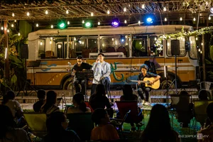 Unique Rooftop Cafe Experiences: A New Trend in Urban Tourism - image 7