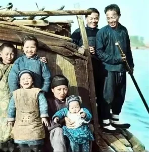 Rare Qing Dynasty Photography: Exploring the Life and Legacy of Empress Dowager Cixi - image 7