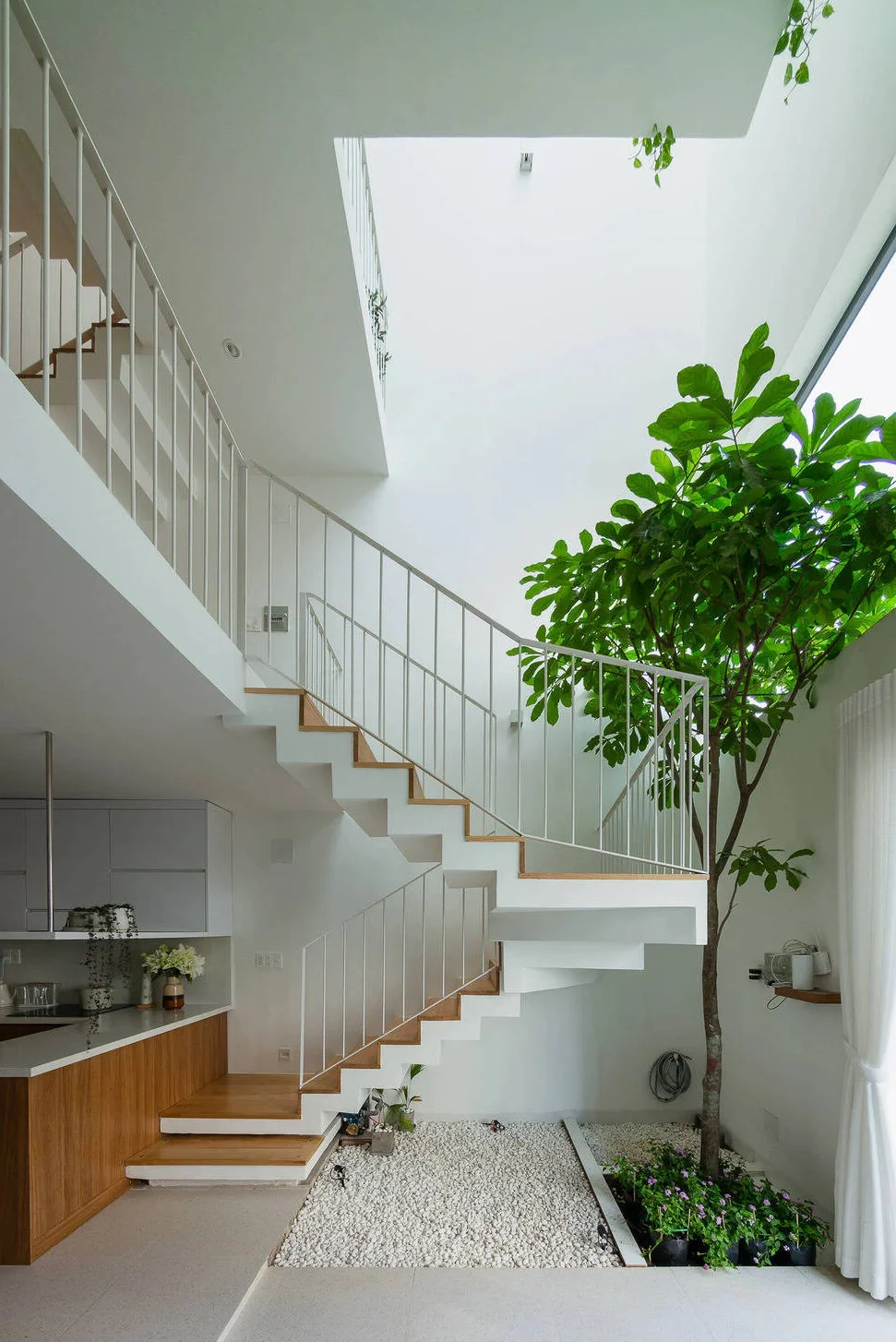 Elevating Home Interiors: 20 Stunning Staircase Designs for 2026