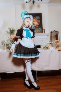 Stunning Blue Archive Asuna Ichinose Maid Cosplay by Er Zuo Nisa – 31 High-Quality Images Collection (Ref: 32e48b24) - image 13