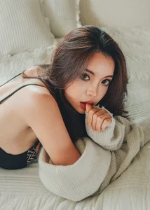 Stunning Gallery of Korean Fashion Model Jin Hee - image 14
