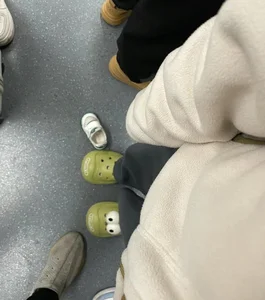 Commuter Chaos: Hilarious and Relatable 'Train Fail' Moments - image 2