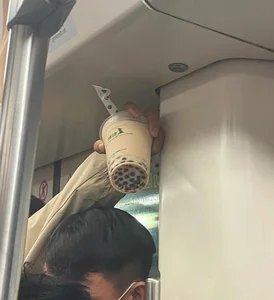 Commuter Chaos: Hilarious and Relatable 'Train Fail' Moments - image 6