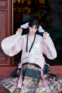 YiTuYu Art Language Vol 10597: Gorgeous 15-Piece Portrait Gallery of Xiao E Jiang - image 2