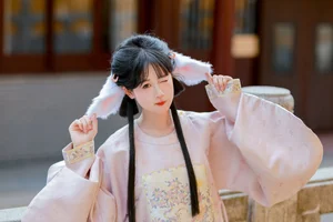YiTuYu Art Language Vol 10597: Gorgeous 15-Piece Portrait Gallery of Xiao E Jiang - image 11