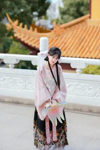 YiTuYu Art Language Vol 10597: Gorgeous 15-Piece Portrait Gallery of Xiao E Jiang - image 4