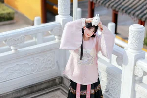 YiTuYu Art Language Vol 10597: Gorgeous 15-Piece Portrait Gallery of Xiao E Jiang - image 13
