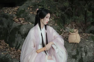 Artistic Elegance: YiTuYu Art Language Vol.7575 Featuring Tang Tang - image 14