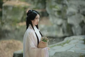 Artistic Elegance: YiTuYu Art Language Vol.7575 Featuring Tang Tang - image 9