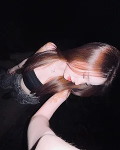 Radiant Beyond Compare: Why This 'Sealed Beauty' Is Taking the Internet by Storm - image 8