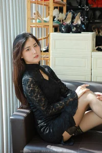 IESS Xiao Bao Half-Tube Black Silk Fashion Photography Gallery - image 5