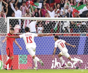 Son Heung-min giúp Hàn Quốc thoát thua ở Asian Cup 2023 - image 10
