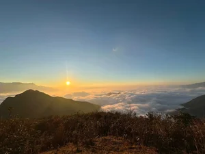 Chasing the Sea of Clouds: A Dreamy Sunrise Trek to Mount Muoi, Ky Quan San - image 3