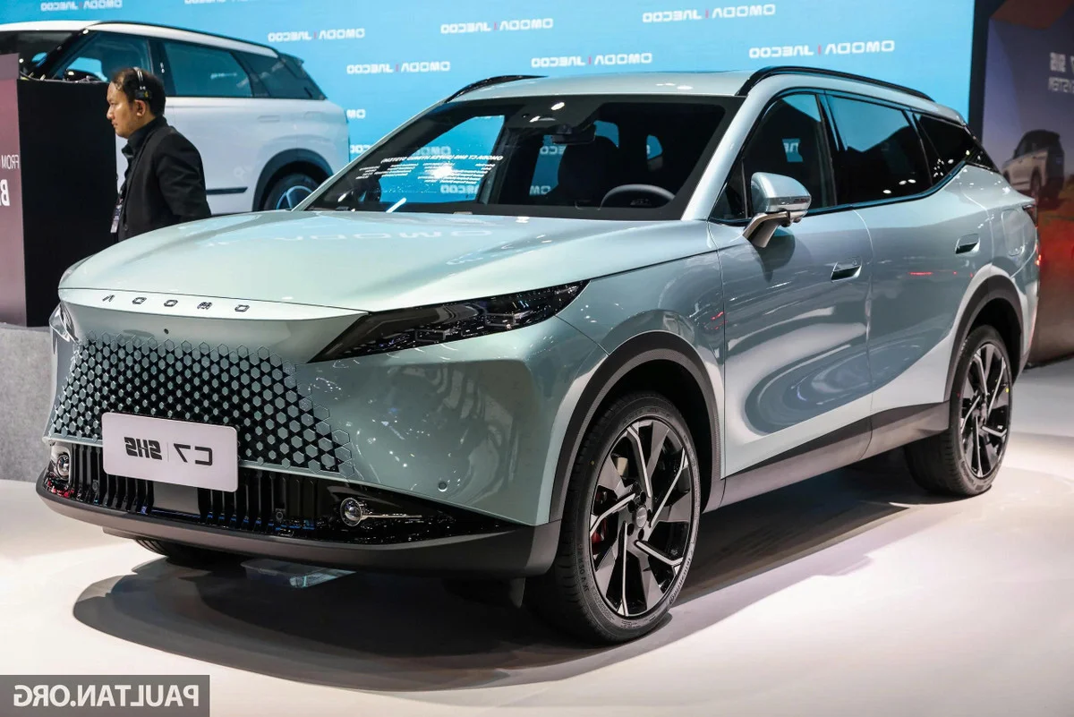 Omoda C7 2026 Hybrid: Fuel-Efficient Luxury Coming to Vietnam Soon