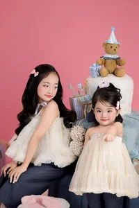 Anna and Lisa: The Adorable Doll-Like Daughters of Khanh Thi and Phan Hien - image 7