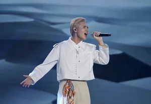 Siu Black Makes Emotional Return to Vietnam Idol Stage Following Her Recent Wedding - image 3