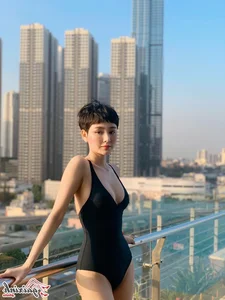 Hiền Hồ Bikini Style: Capturing Elegance and Confidence Amidst Public Interest - image 13