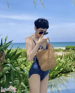 Hiền Hồ Bikini Style: Capturing Elegance and Confidence Amidst Public Interest - image 6