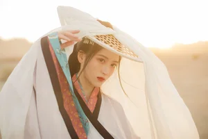 YiTuYu Art Language Vol.9423 Dang Chu Jiao Ren Jia Xiao Tian Tian - image 0