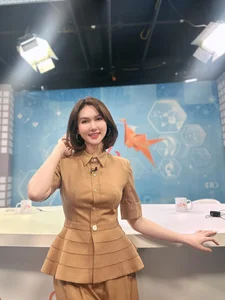 Actress Huong Giang Teases New Romance on Valentine's Day - image 0